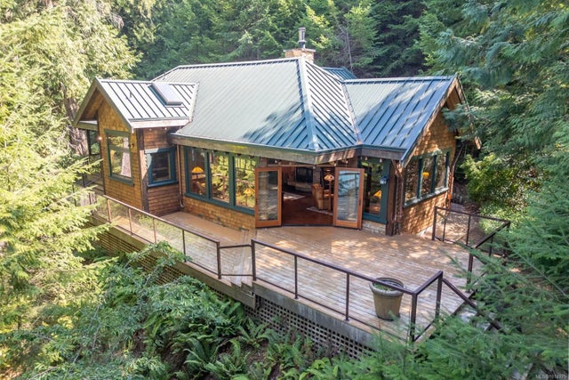 1 of 53 - 8807 Ainslie Point Rd, Pender Island, BC
