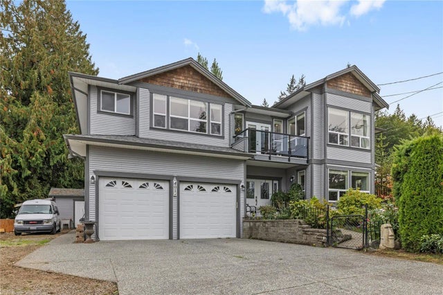 401 Neville St A, Ladysmith