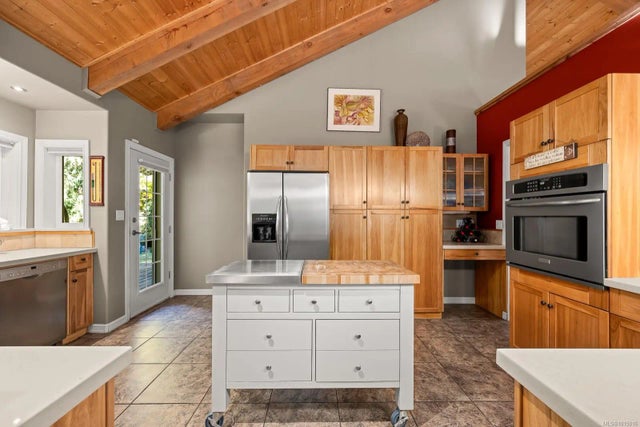 3 of 65 - 6505 Mystery Beach Rd, Fanny Bay, BC