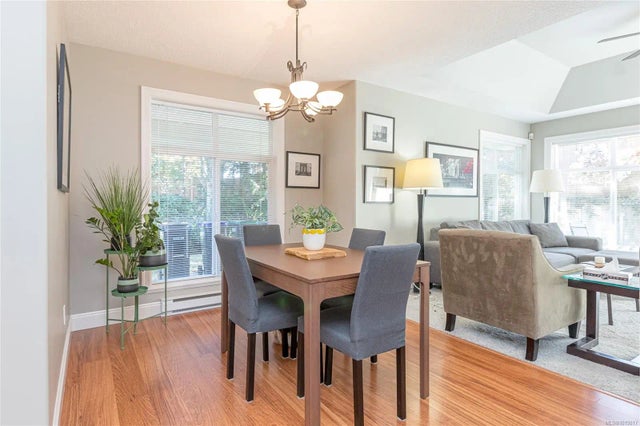 4 of 52 - 340 Young St 3, Parksville, BC