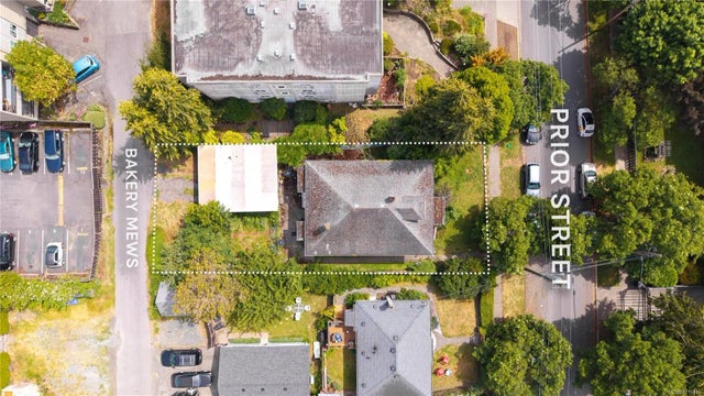 3 of 35 - 2639 Prior St, Victoria, BC