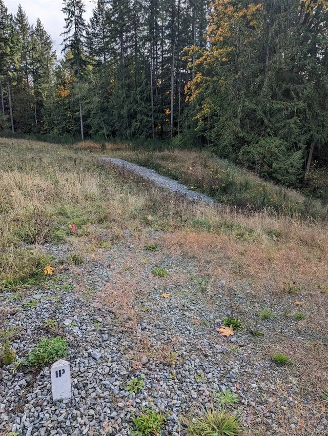 4 of 7 - Lot F Craven Cres, Mill Bay, BC