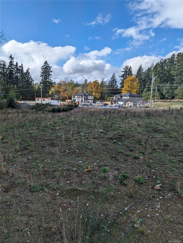 5 of 7 - Lot F Craven Cres, Mill Bay, BC