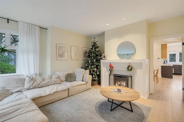 5 of 58 - 1546 Monterey Ave, Oak Bay, BC