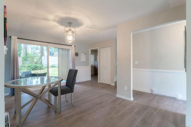 2 of 20 - 855 Howard Ave 10, Nanaimo, BC
