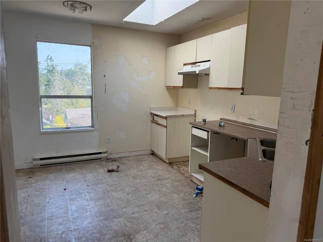 4 of 4 - 1654 Cedar Rd, Nanaimo, BC