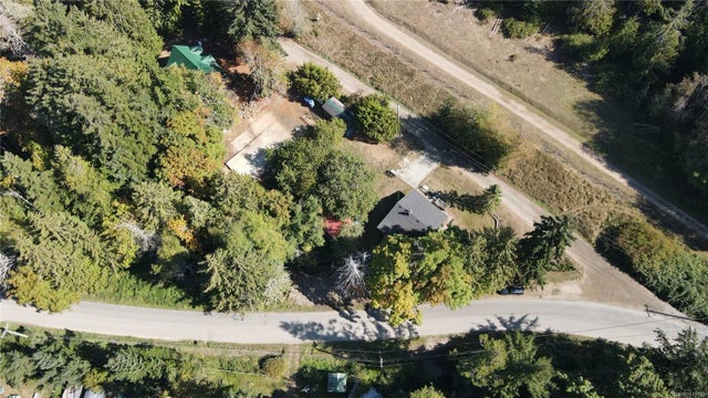 2 of 21 - 110 Ross Rd, Salt Spring, BC