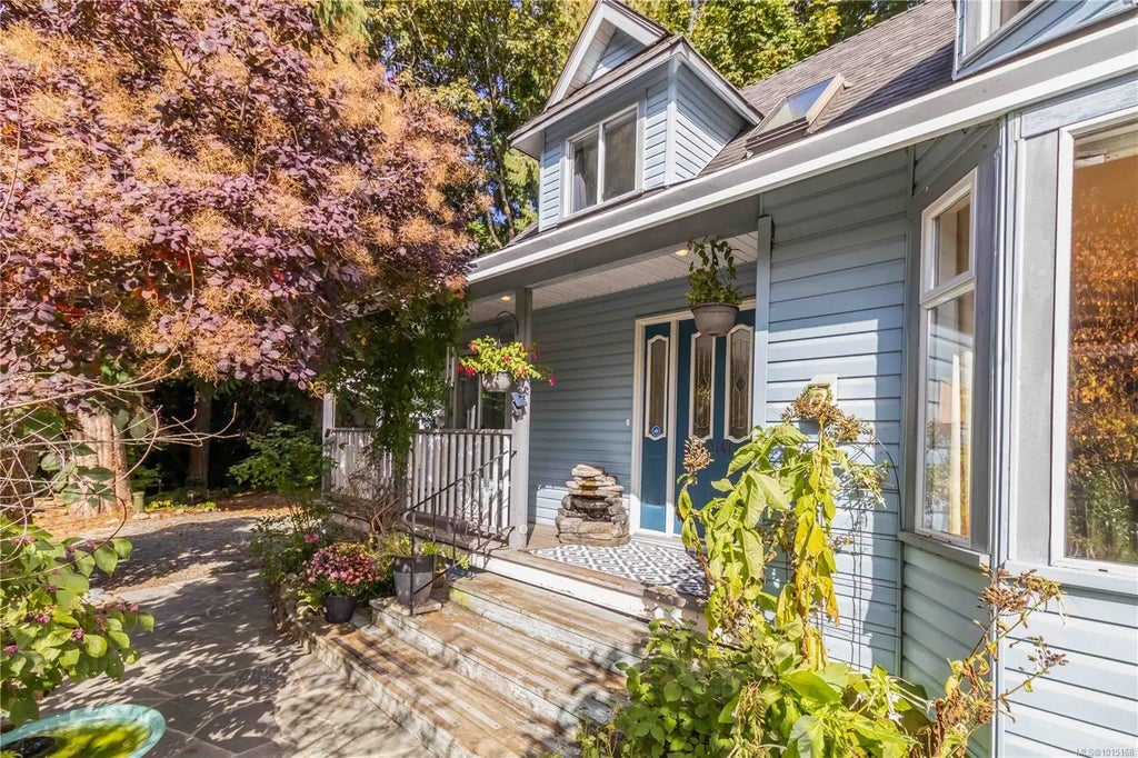 2141 Henlyn Dr, Sooke