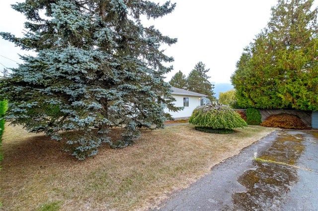3 of 45 - 3359 Cowichan Lake Rd, Lake Cowichan, BC