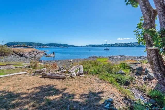 4 of 70 - 3026 Waterstone Way, Nanaimo, BC
