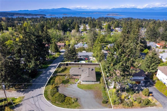 3 of 71 - 7496 Clark Cres, Lantzville, BC