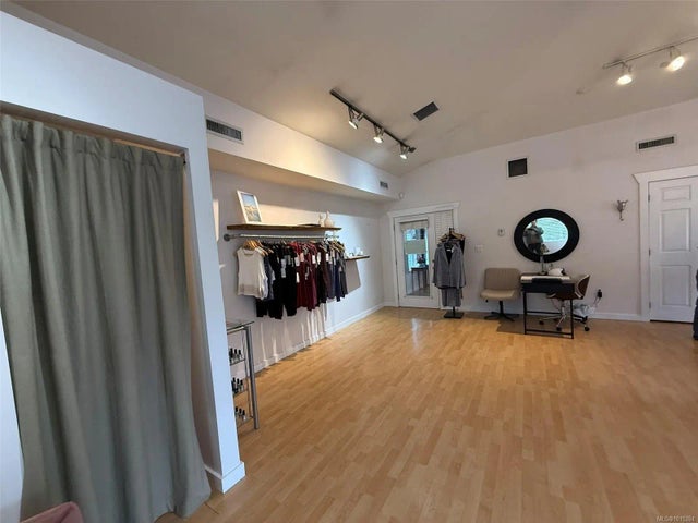 4 of 4 - 2740 Dundas Rd 4, Shawnigan Lake, BC