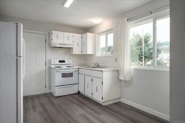2 of 35 - 202 Derby Pl, Nanaimo, BC