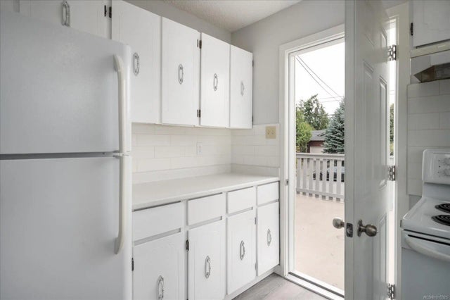 3 of 35 - 202 Derby Pl, Nanaimo, BC