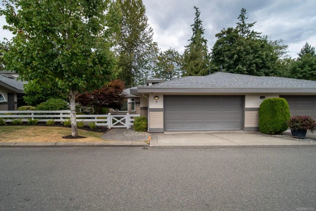 1 of 35 - 500 Corfield St 5, Parksville, BC