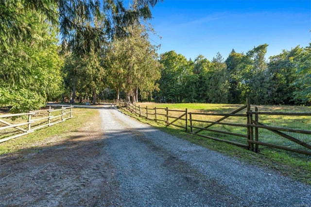 4 of 83 - 9023 Crofton Rd, Chemainus, BC