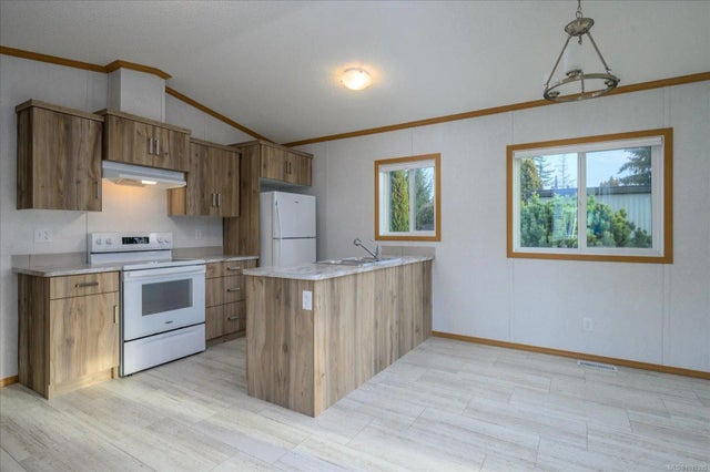 4 of 17 - 6820 Parklands Pl 21, Lantzville, BC