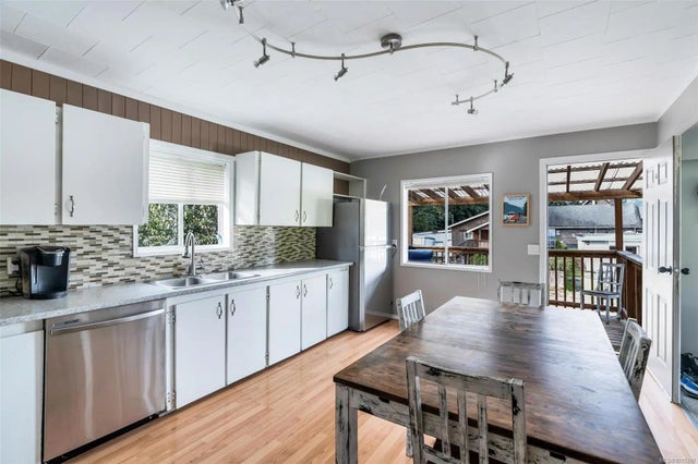 3 of 40 - 38 Cowichan Ave, Lake Cowichan, BC