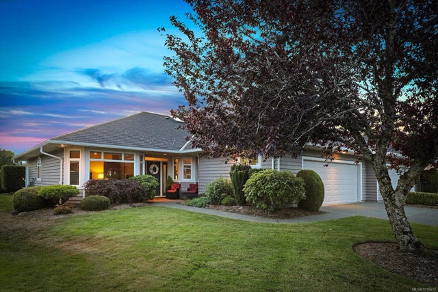 1 of 56 - 3399 Crown Isle Dr 221, Courtenay, BC