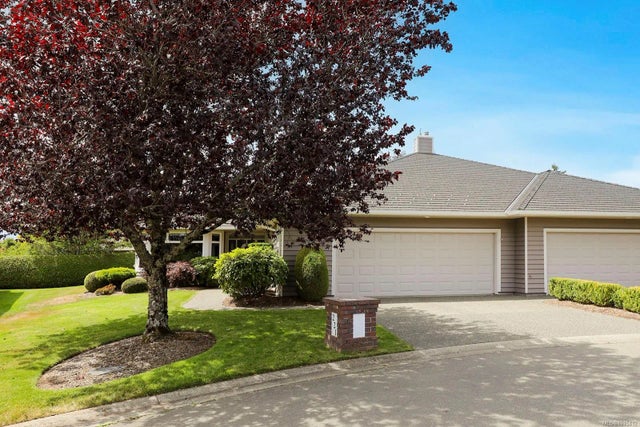 4 of 56 - 3399 Crown Isle Dr 221, Courtenay, BC