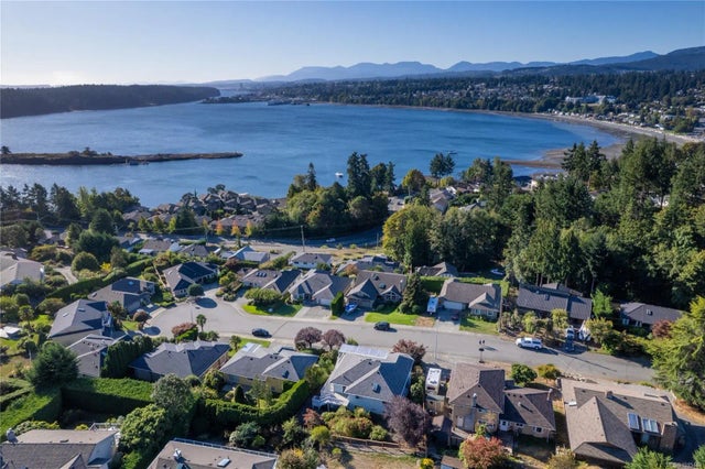 2 of 68 - 1454 Rose Ann Dr, Nanaimo, BC