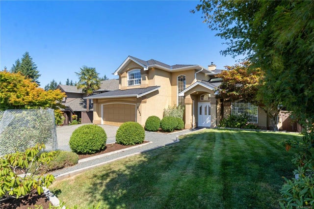 2 of 95 - 6262 Azure Rd, Nanaimo, BC