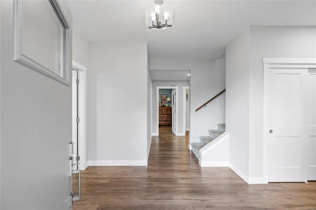 5 of 41 - 127 Ray Knight Dr, Ladysmith, BC