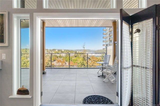 3 of 30 - 10 Chapel St 403, Nanaimo, BC