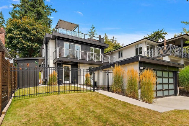 2 of 36 - 772 Harding Lane, Central Saanich, BC