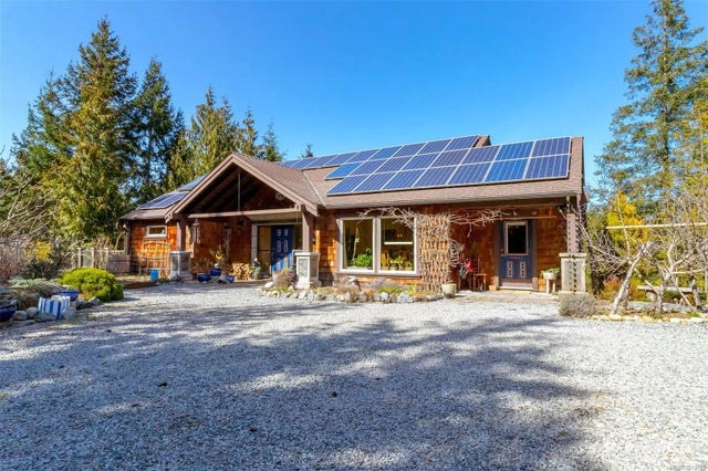 1 of 97 - 1860 Ashling Rd, Qualicum Beach, BC