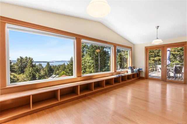 4 of 43 - 3705 Signal Hill Rd, Pender Island, BC