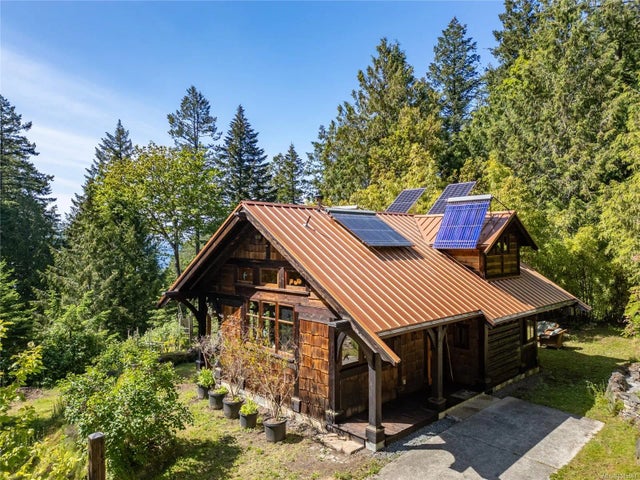 2 of 28 - 1208 Otter Bay Rd, Pender Island, BC