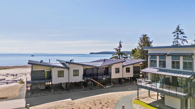 1 of 57 - 9022 Clarkson Ave 22, Black Creek, BC