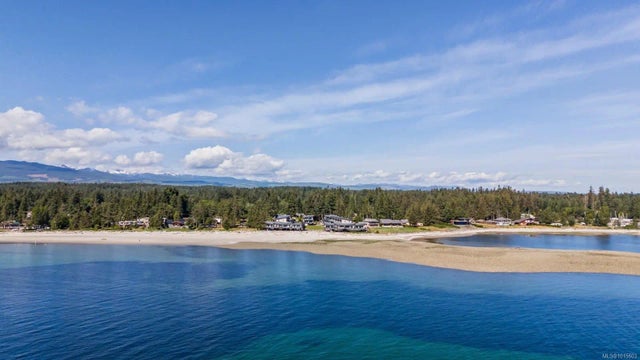 2 of 57 - 9022 Clarkson Ave 22, Black Creek, BC