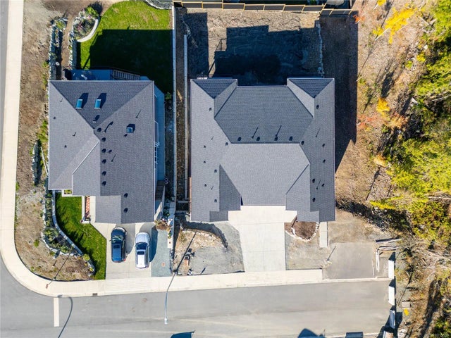 2 of 50 - 669 Sanderson Rd, Ladysmith, BC