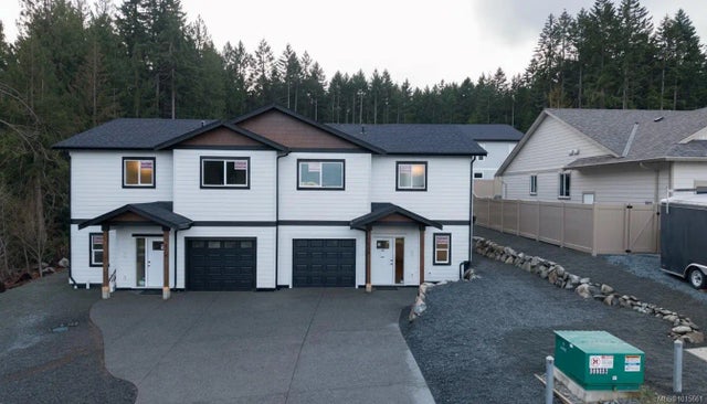 672 Sanderson Rd, Ladysmith