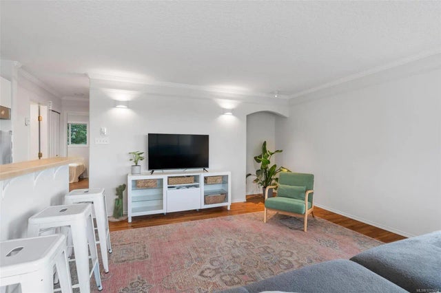 2 of 32 - 8102 Bertha St, Crofton, BC