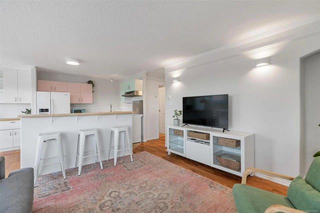 5 of 32 - 8102 Bertha St, Crofton, BC