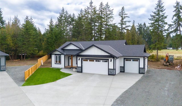 1944 Woobank Rd, Nanaimo