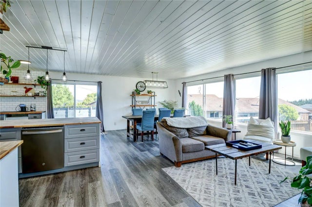 3 of 28 - 2530 Mountview Cres, Port McNeill, BC