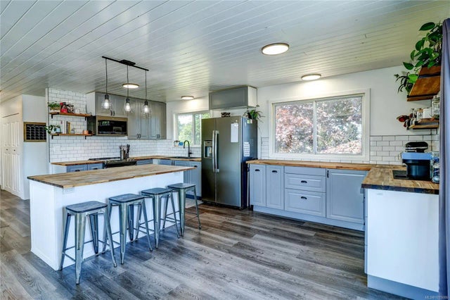 5 of 28 - 2530 Mountview Cres, Port McNeill, BC