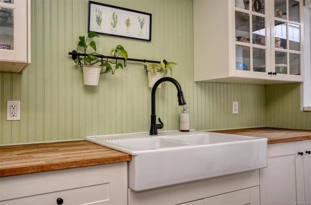 3 of 44 - 271 Battleford Ave, Saanich, BC