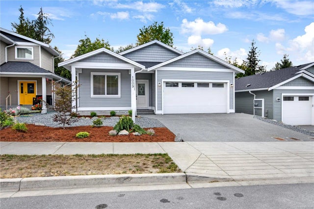 1 of 23 - 1009 Rozzano Pl, Ladysmith, BC