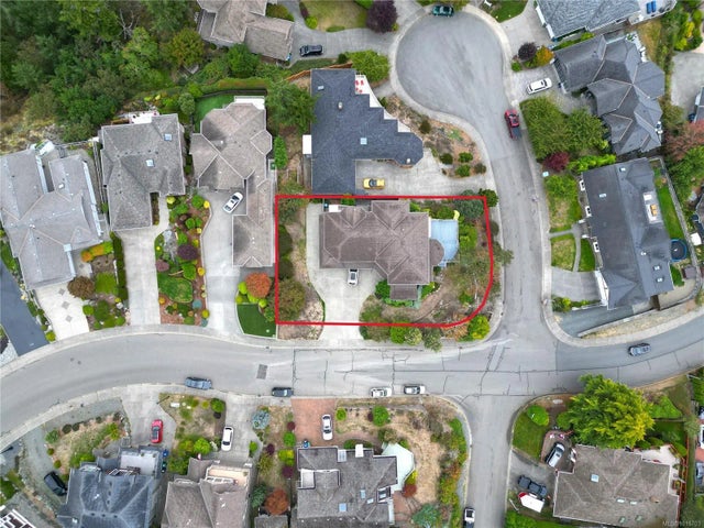 2 of 66 - 3689 Glen Oaks Dr, Nanaimo, BC