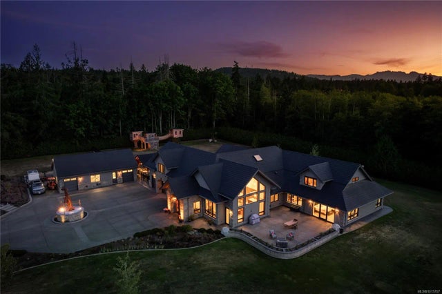 1 of 99 - 445 Blower Rd, Parksville, BC