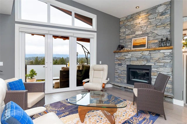2 of 76 - 132 Amphion Terr, Nanaimo, BC