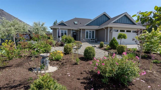 1 of 52 - 1000 Brookfield Cres, Parksville, BC