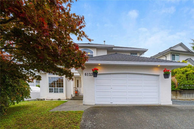 1 of 43 - 6123 Janelle Pl, Nanaimo, BC