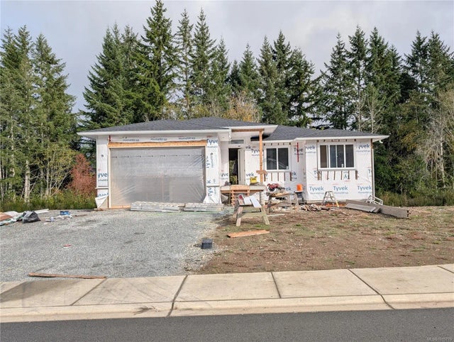 2 of 37 - 149 Edgewood Dr, Lake Cowichan, BC