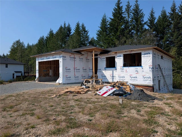 3 of 24 - 149 Edgewood Dr, Lake Cowichan, BC